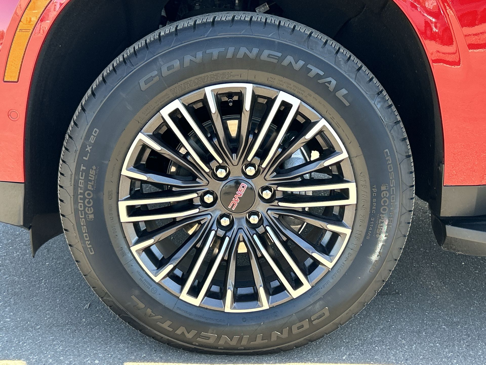 2025 GMC Yukon Elevation