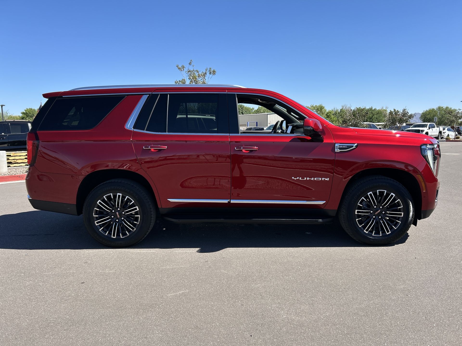 2025 GMC Yukon Elevation