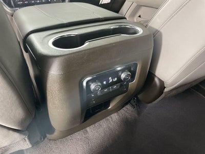 2025 GMC Yukon XL Elevation