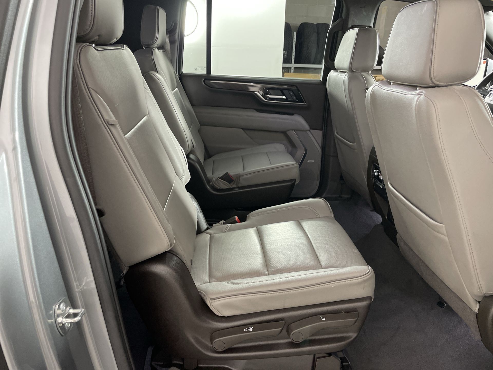 2025 GMC Yukon XL Elevation