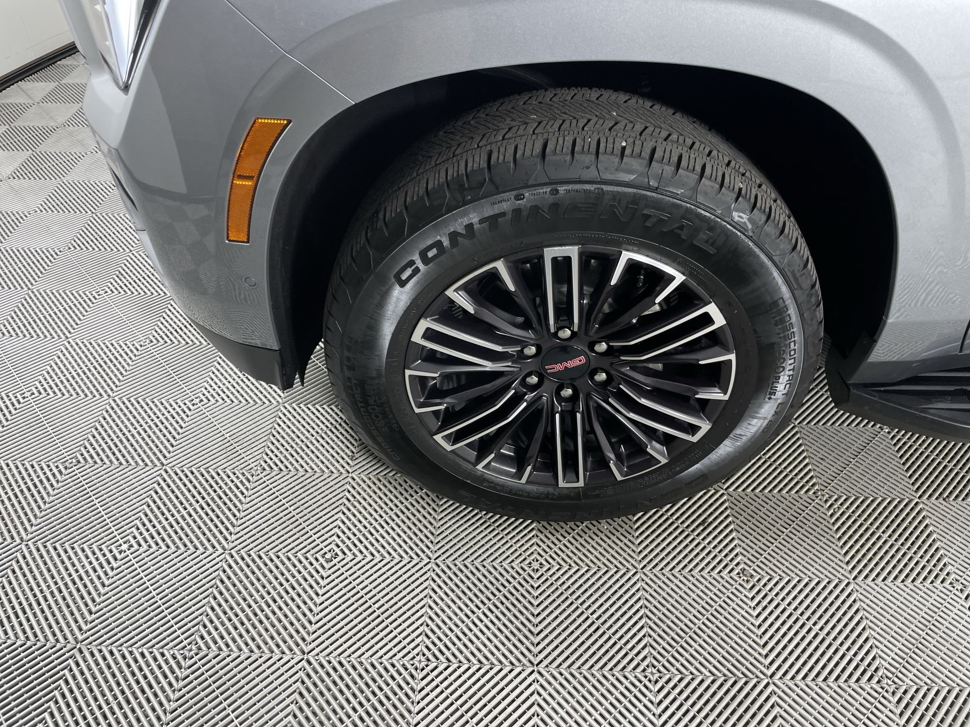 2025 GMC Yukon XL Elevation