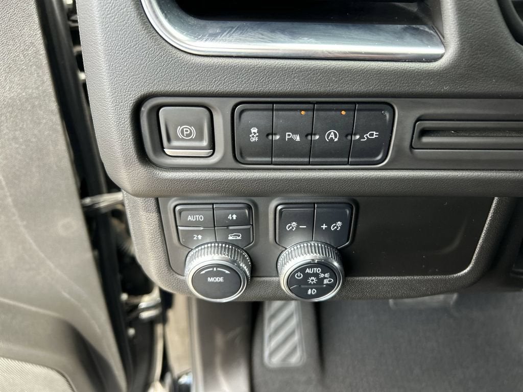 2021 GMC Yukon SLE