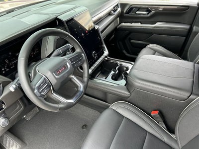 2025 GMC Yukon Elevation