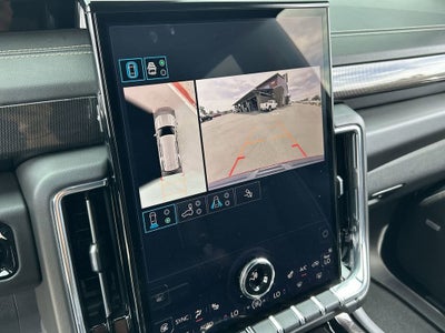 2025 GMC Yukon Elevation