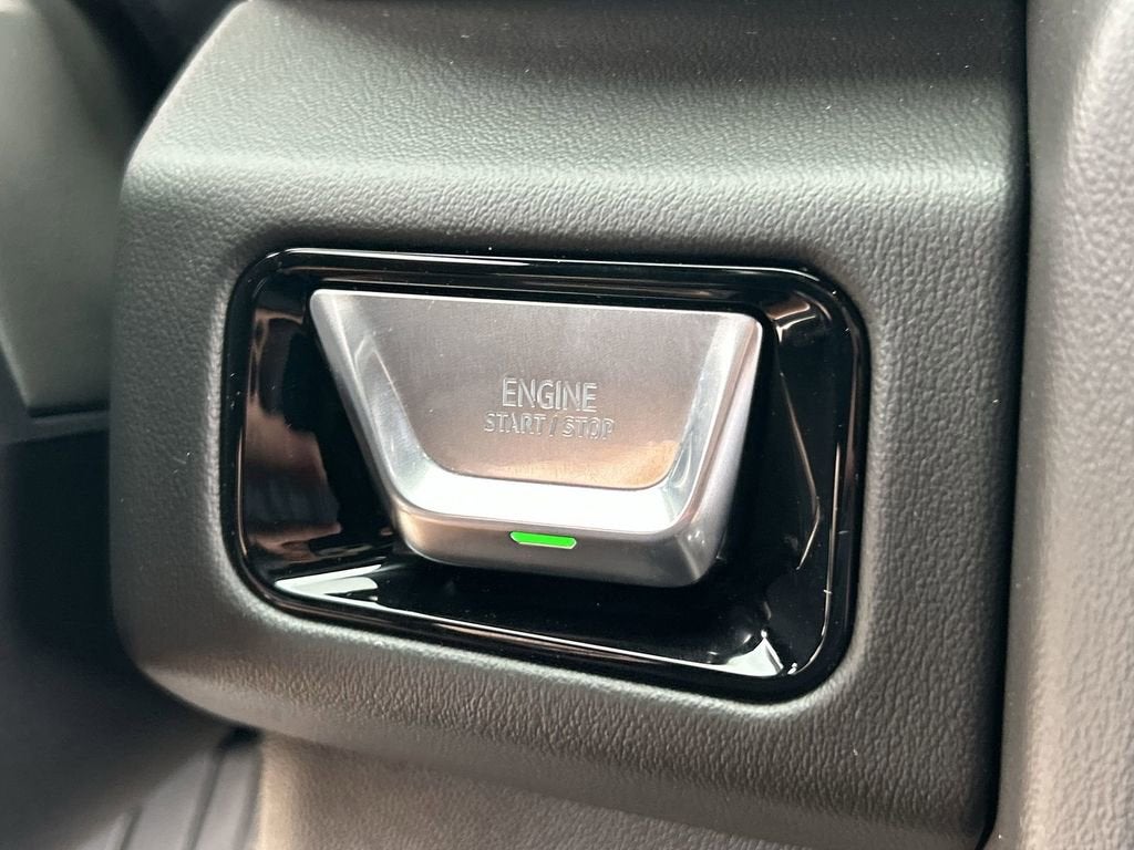 2025 GMC Yukon Elevation