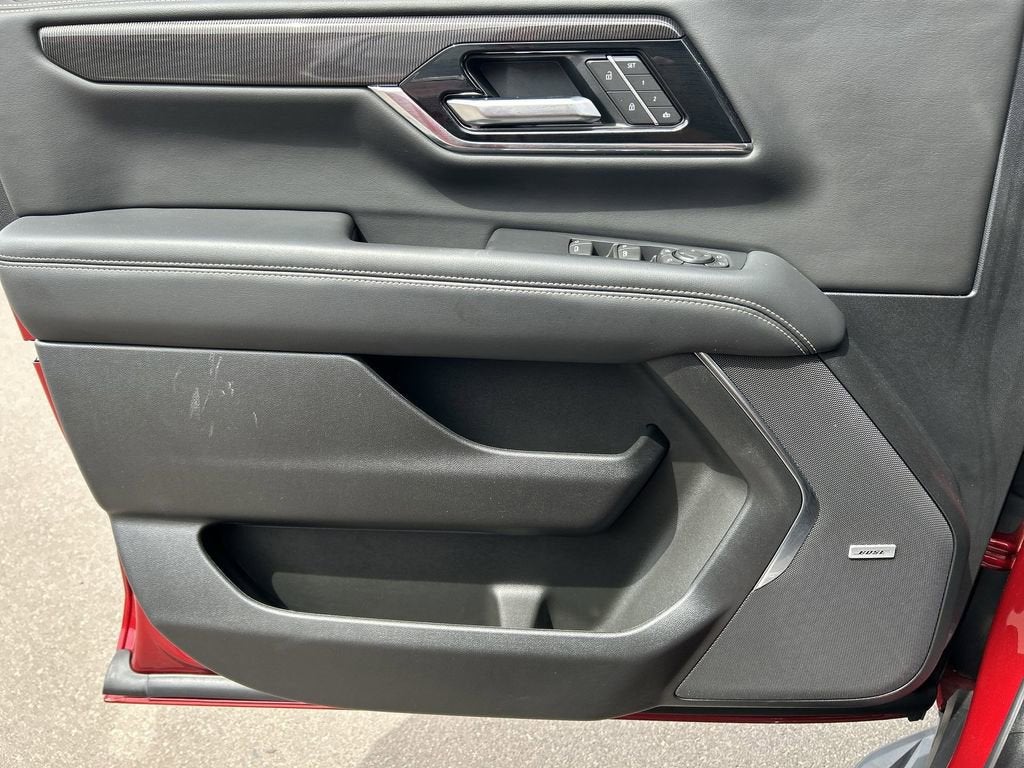 2025 GMC Yukon Elevation