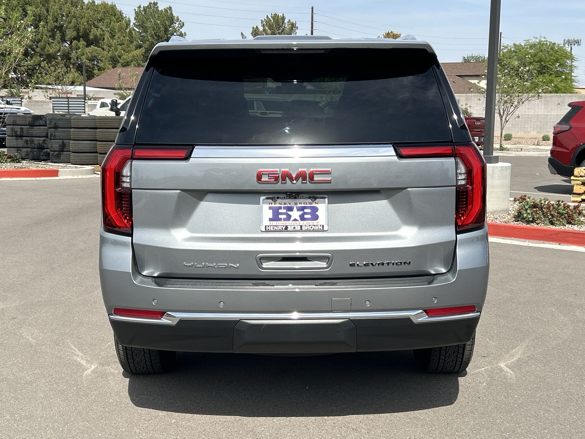 2025 GMC Yukon Elevation