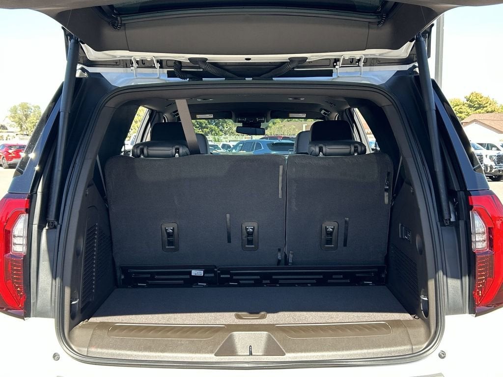 2025 GMC Yukon Elevation