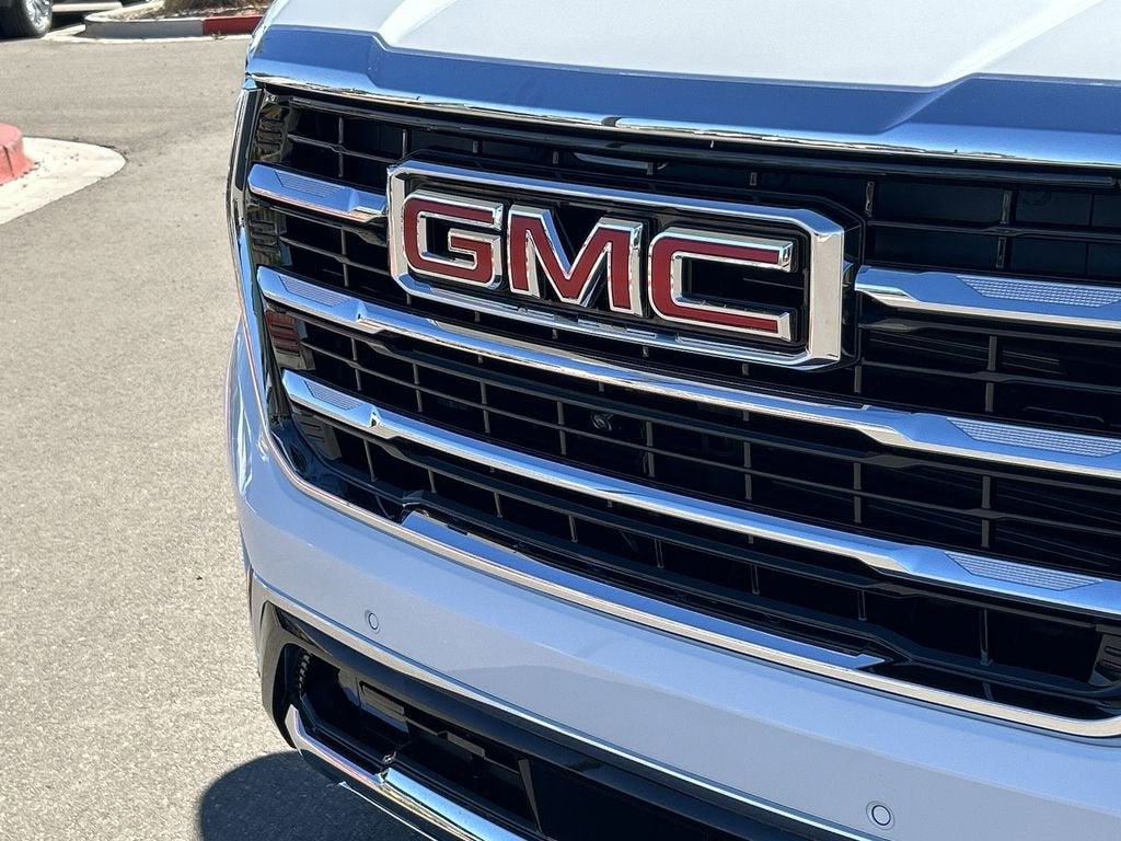 2025 GMC Yukon Elevation