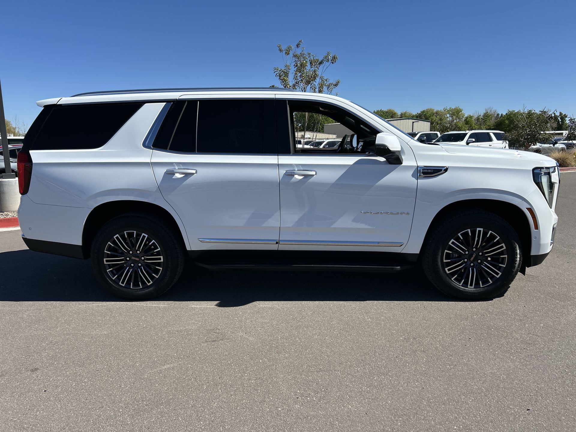 2025 GMC Yukon Elevation