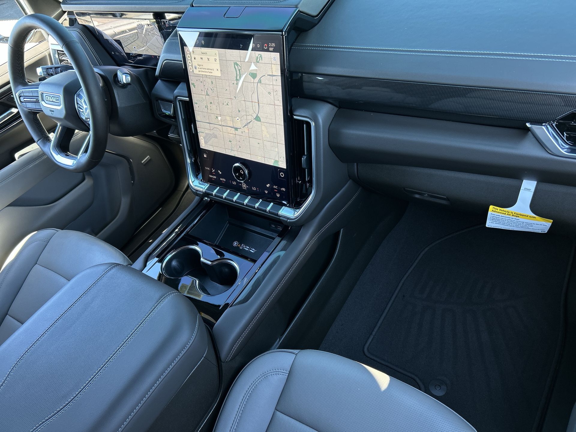 2025 GMC Yukon Elevation