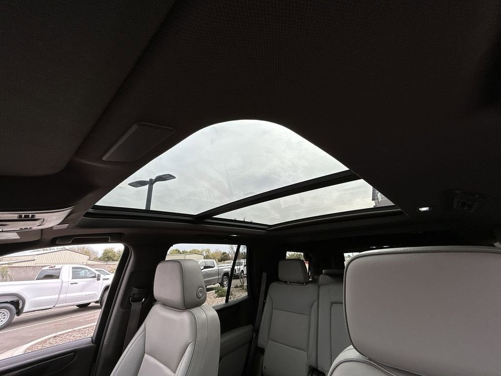 2025 GMC Yukon Elevation