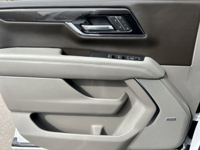 2025 GMC Yukon Elevation