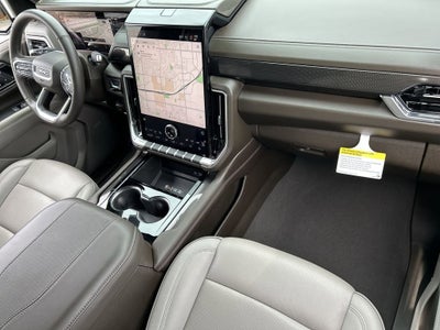 2025 GMC Yukon Elevation