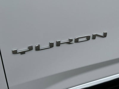 2025 GMC Yukon Elevation