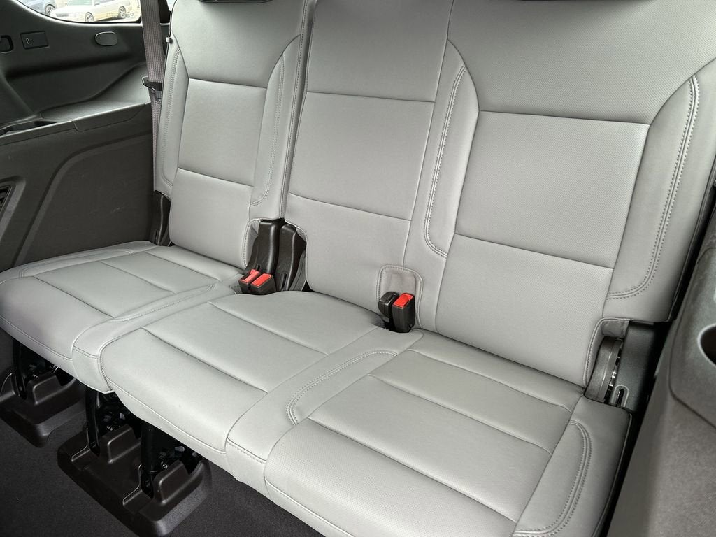 2025 GMC Yukon Elevation