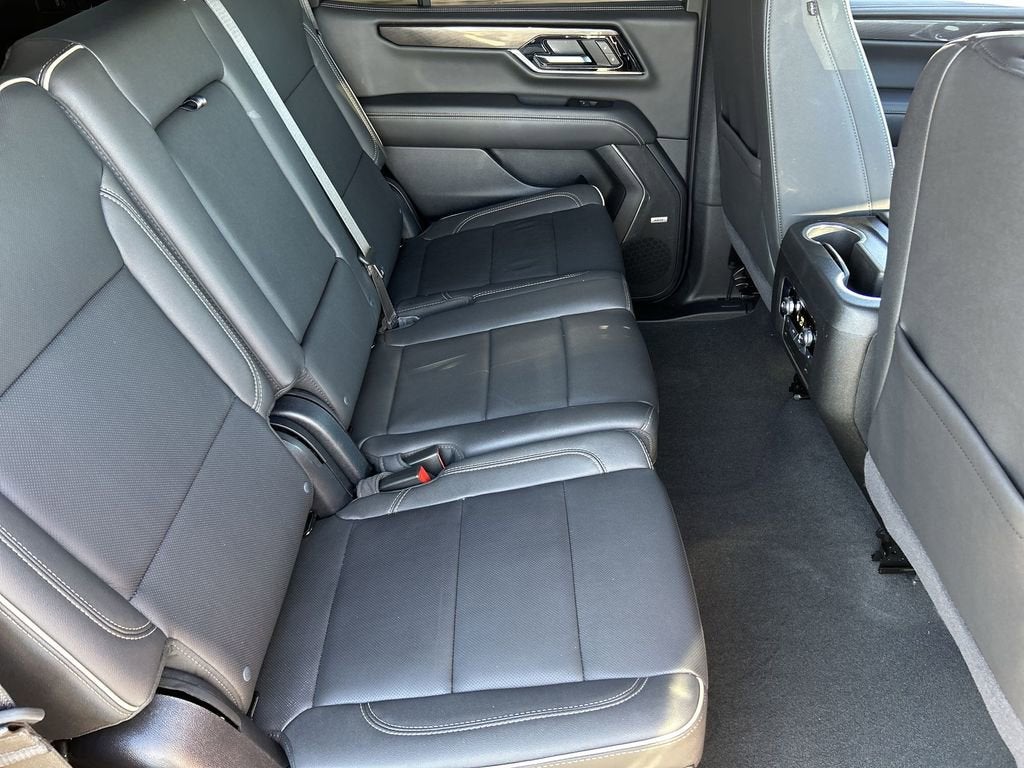 2025 GMC Yukon Elevation