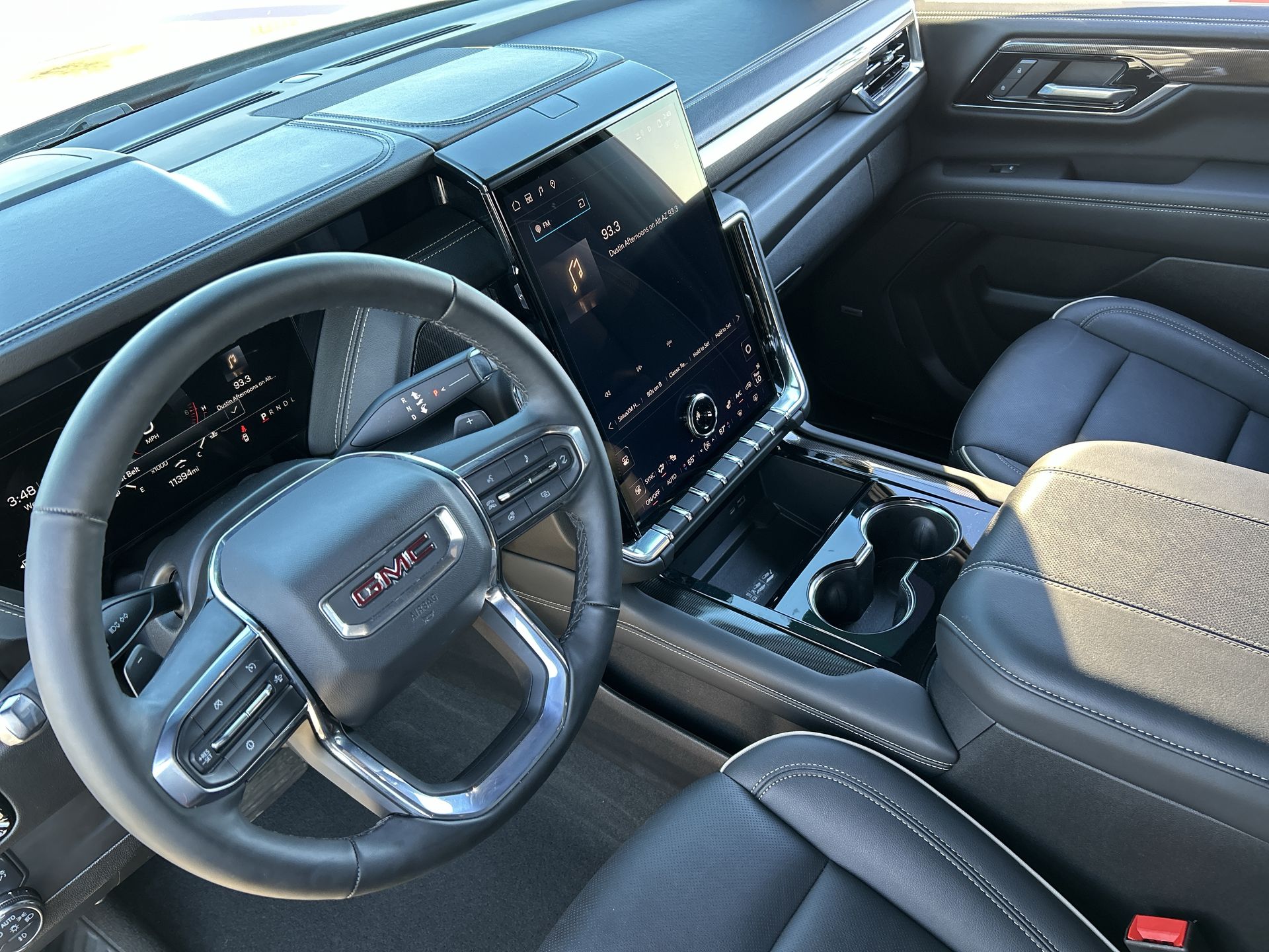2025 GMC Yukon Elevation