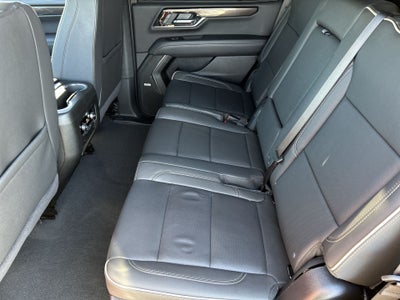 2025 GMC Yukon Elevation