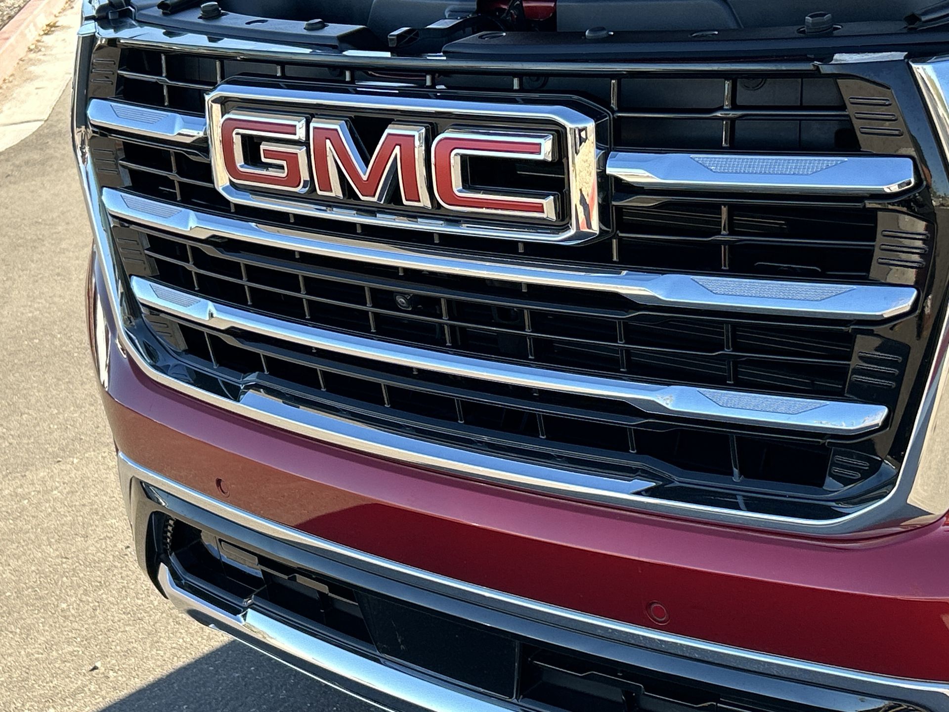 2025 GMC Yukon Elevation