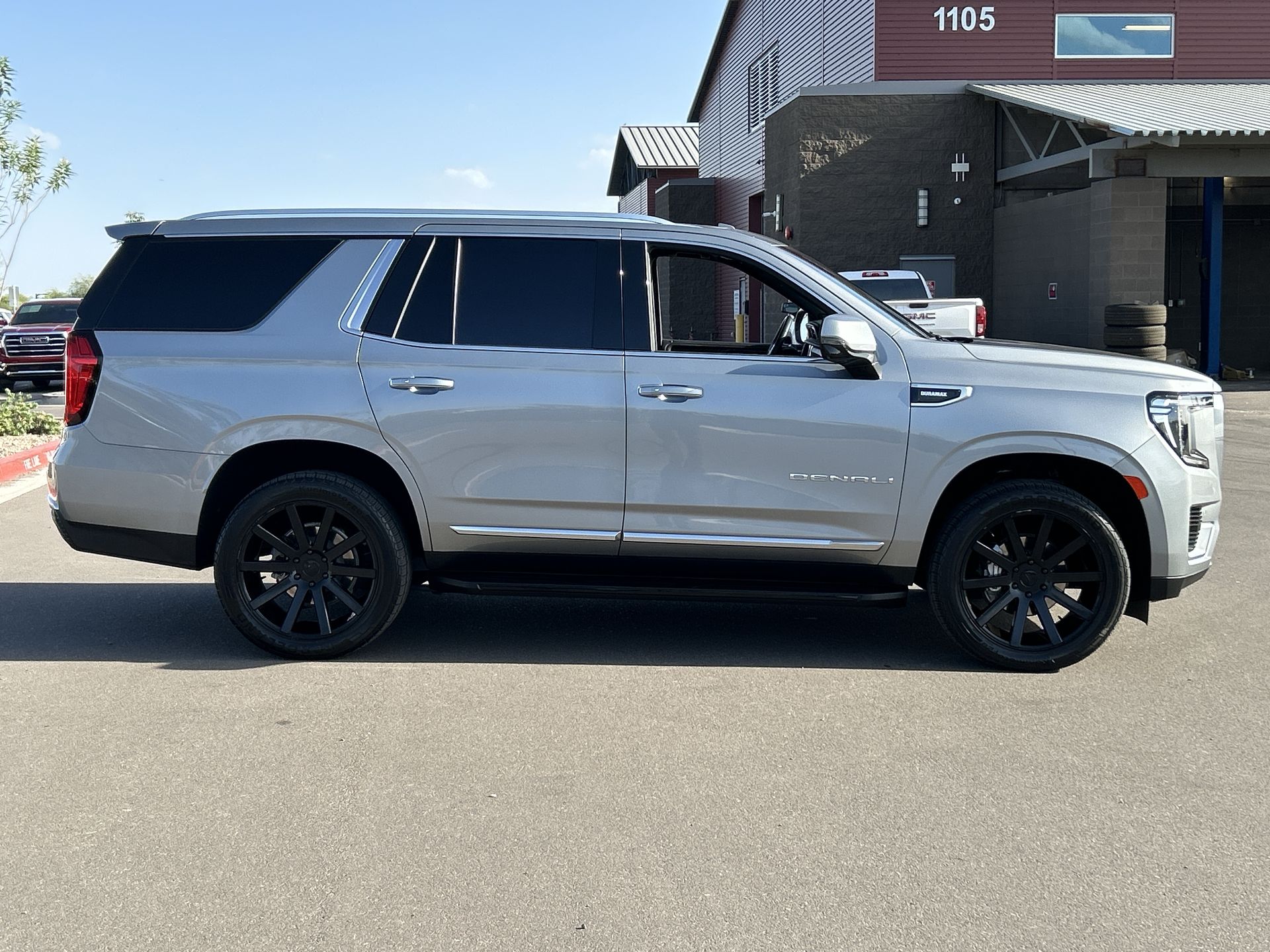 2024 GMC Yukon Denali
