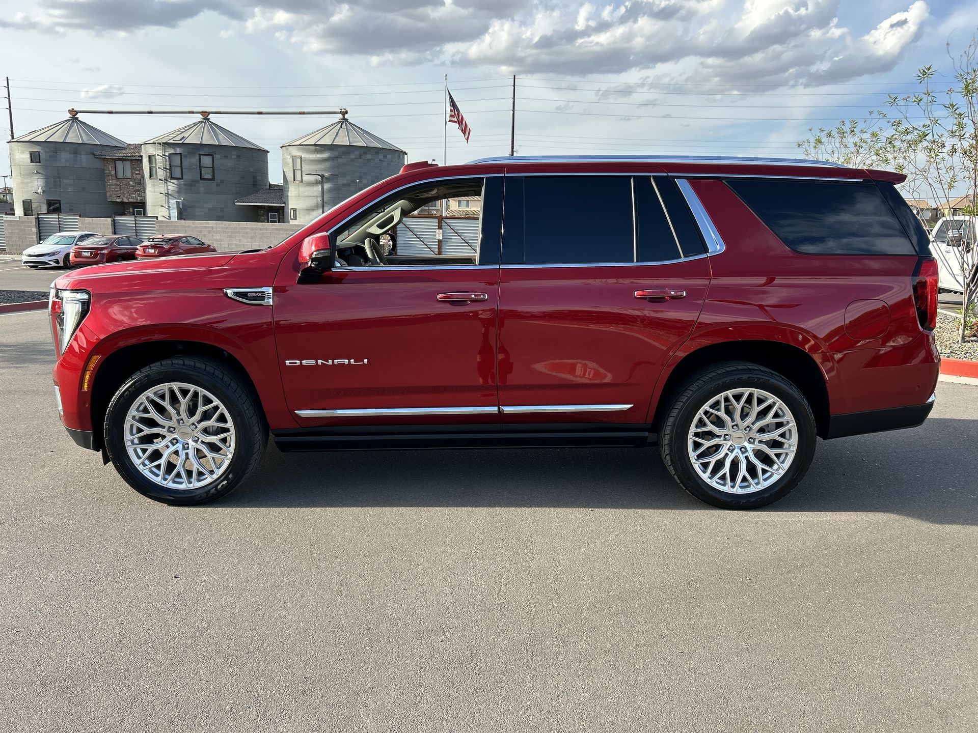 2025 GMC Yukon Denali