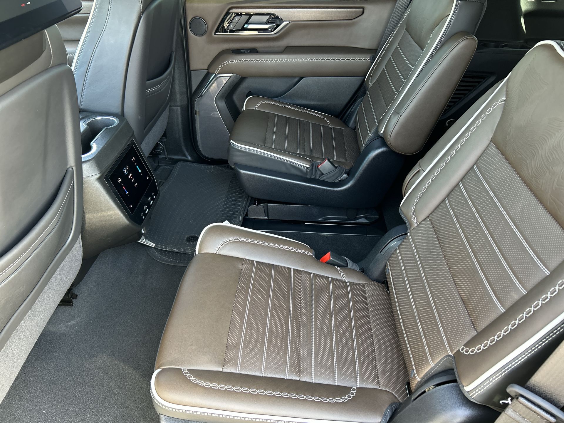 2025 GMC Yukon Denali Ultimate