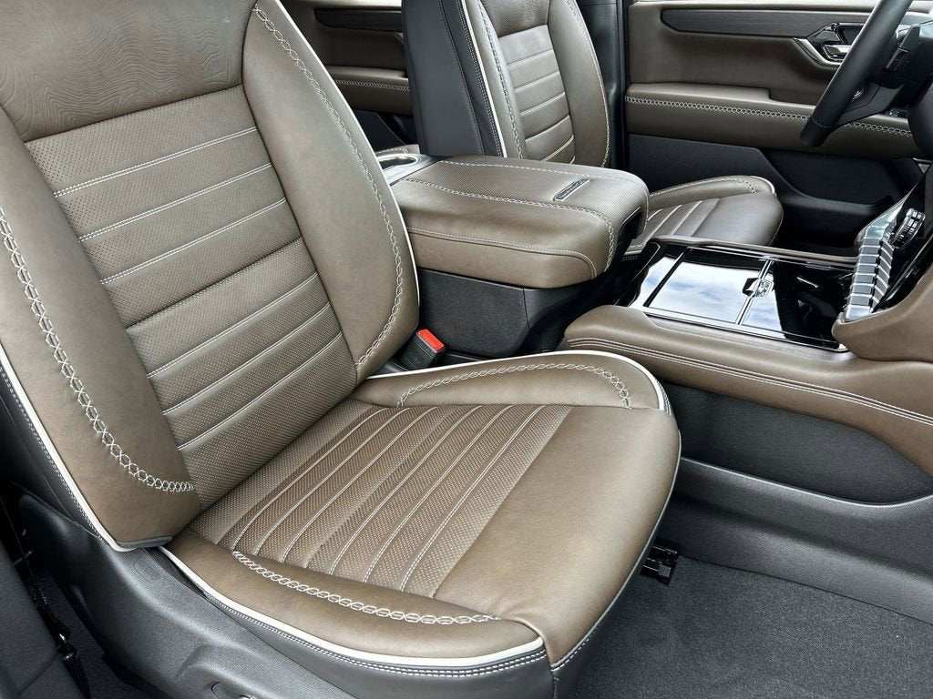 2025 GMC Yukon Denali Ultimate