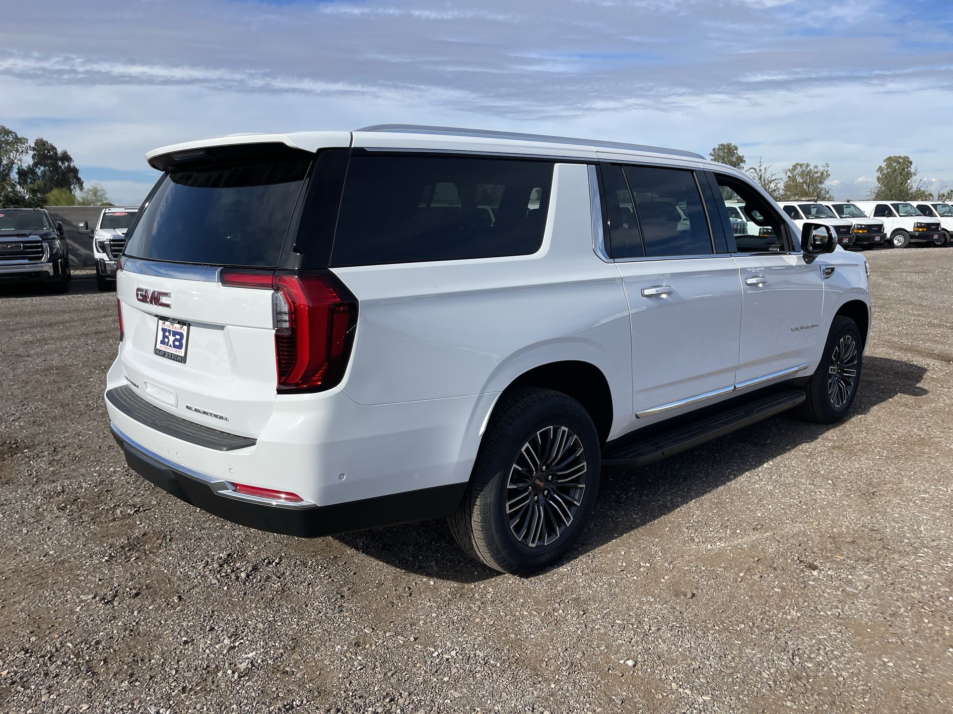 2026 GMC Yukon XL Elevation
