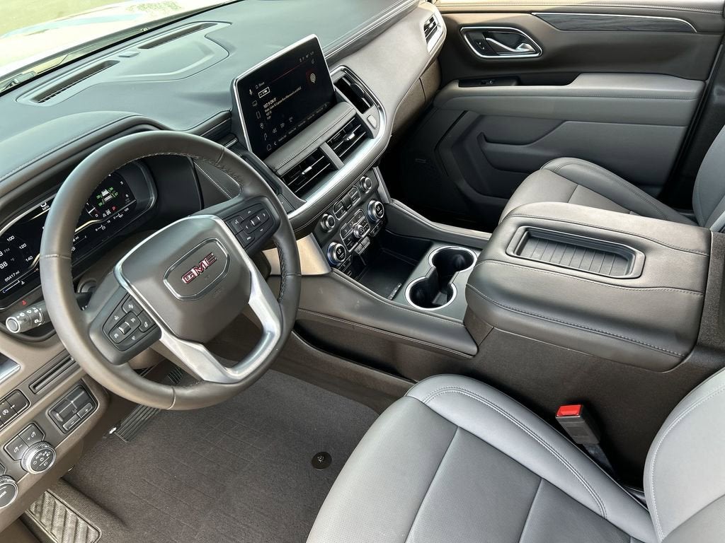 2023 GMC Yukon XL SLT