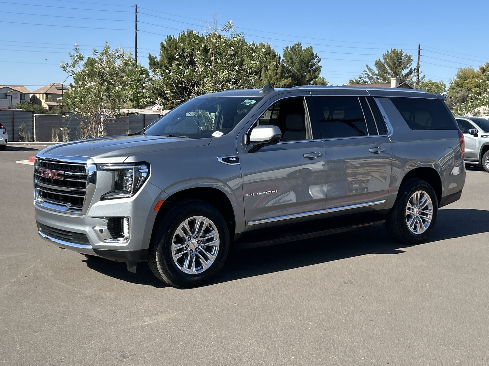 2024 GMC Yukon XL SLT