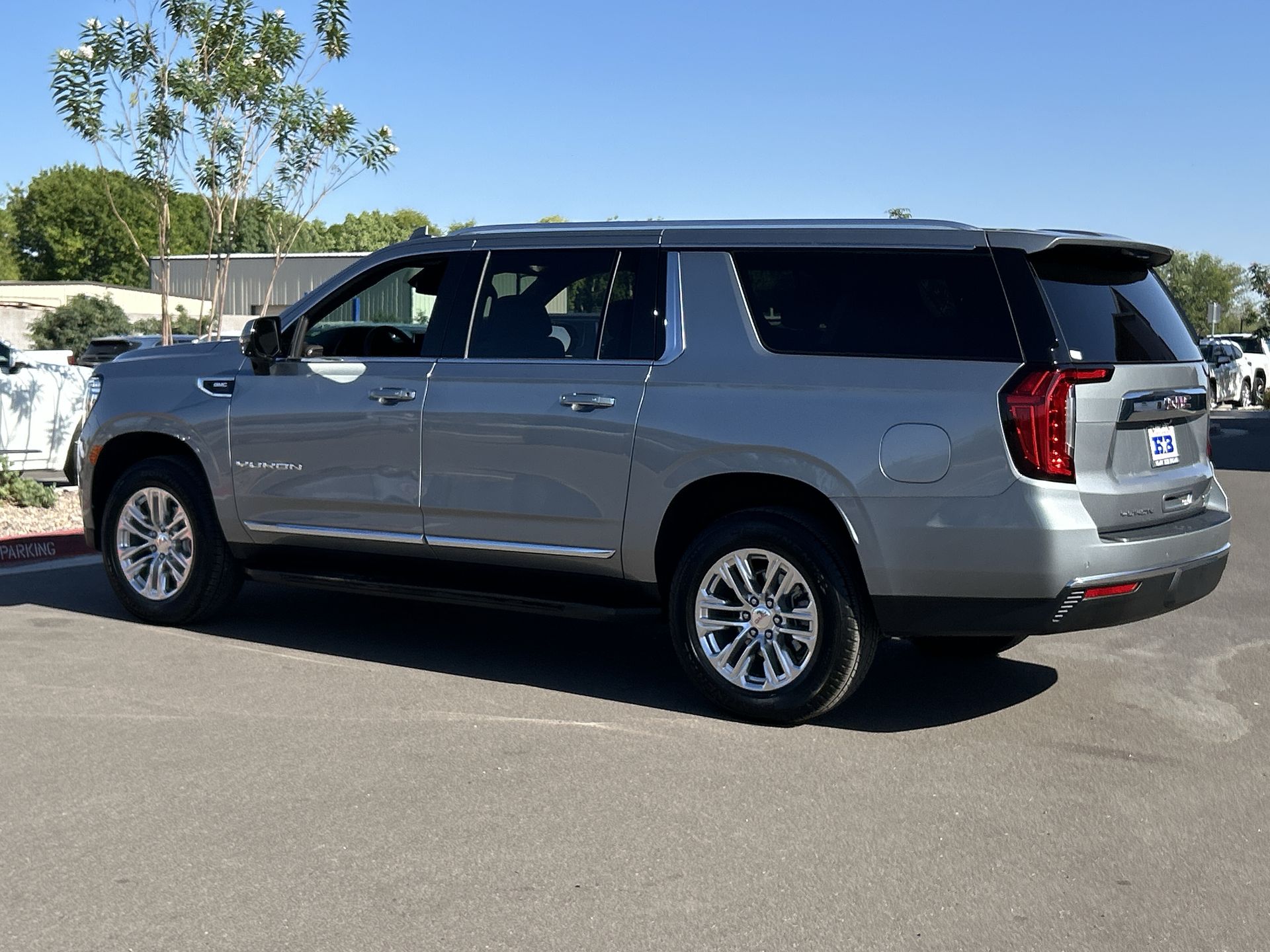 2024 GMC Yukon XL SLT