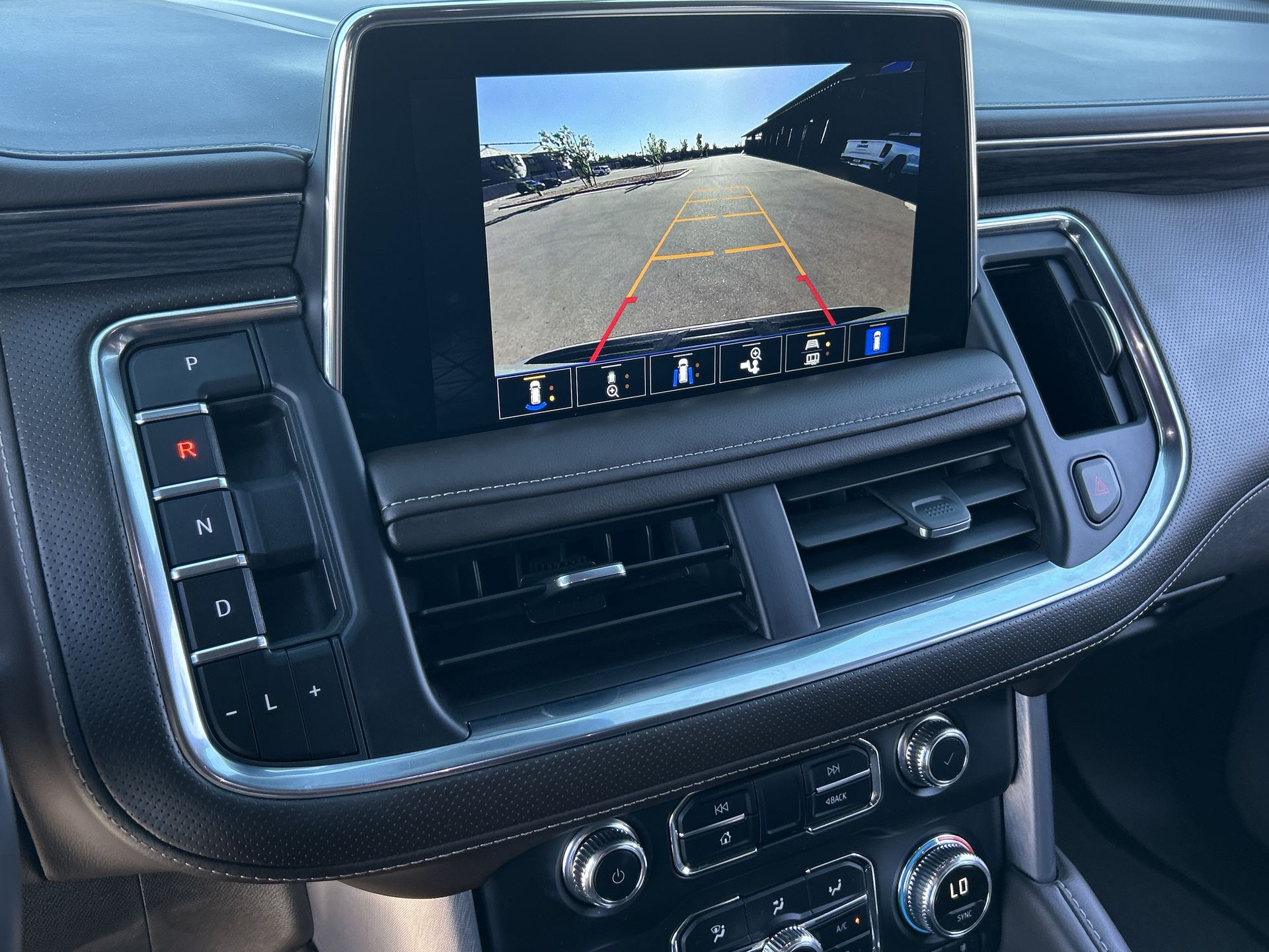 2024 GMC Yukon XL SLT