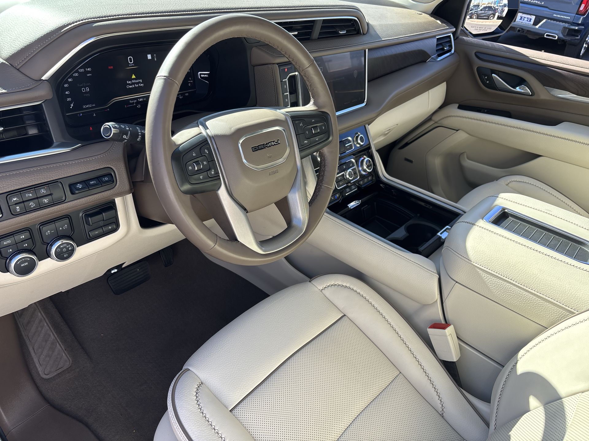 2023 GMC Yukon XL Denali