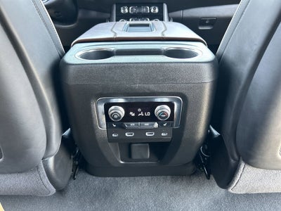 2024 GMC Yukon XL Denali Ultimate