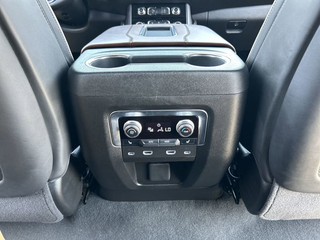 2024 GMC Yukon XL Denali Ultimate