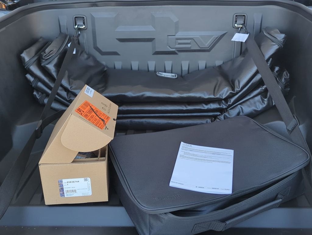 2026 GMC HUMMER EV SUV 2X