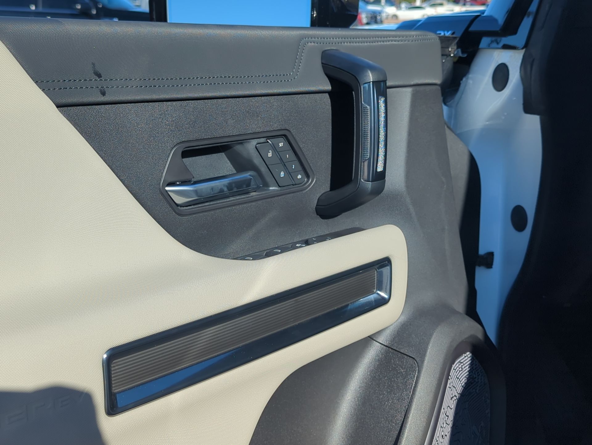 2026 GMC HUMMER EV SUV 2X