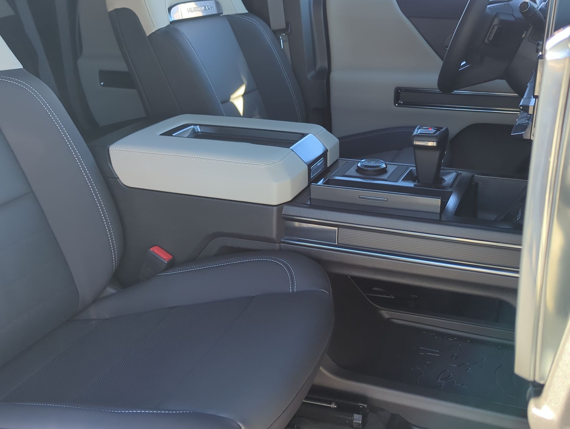 2026 GMC HUMMER EV SUV 2X