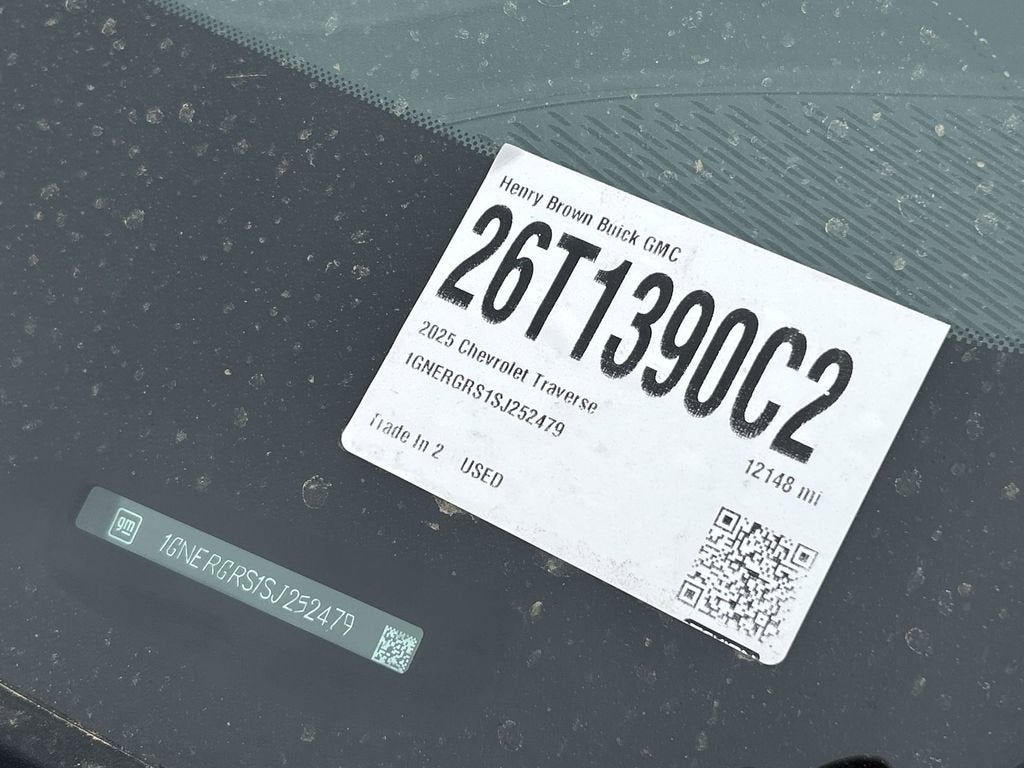 2025 Chevrolet Traverse LT