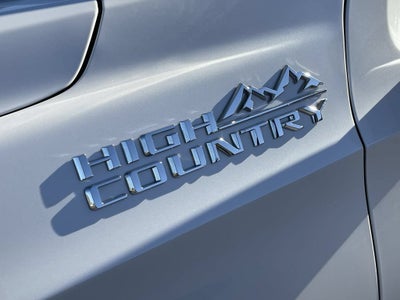 2023 Chevrolet Suburban High Country