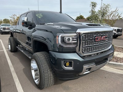 2019 GMC Sierra 2500 HD Denali