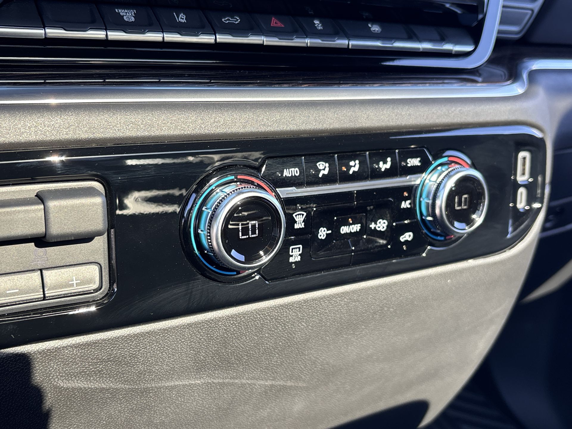 2025 GMC Sierra 2500 HD SLE