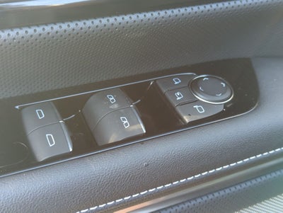 2024 GMC Sierra EV Denali Edition 1