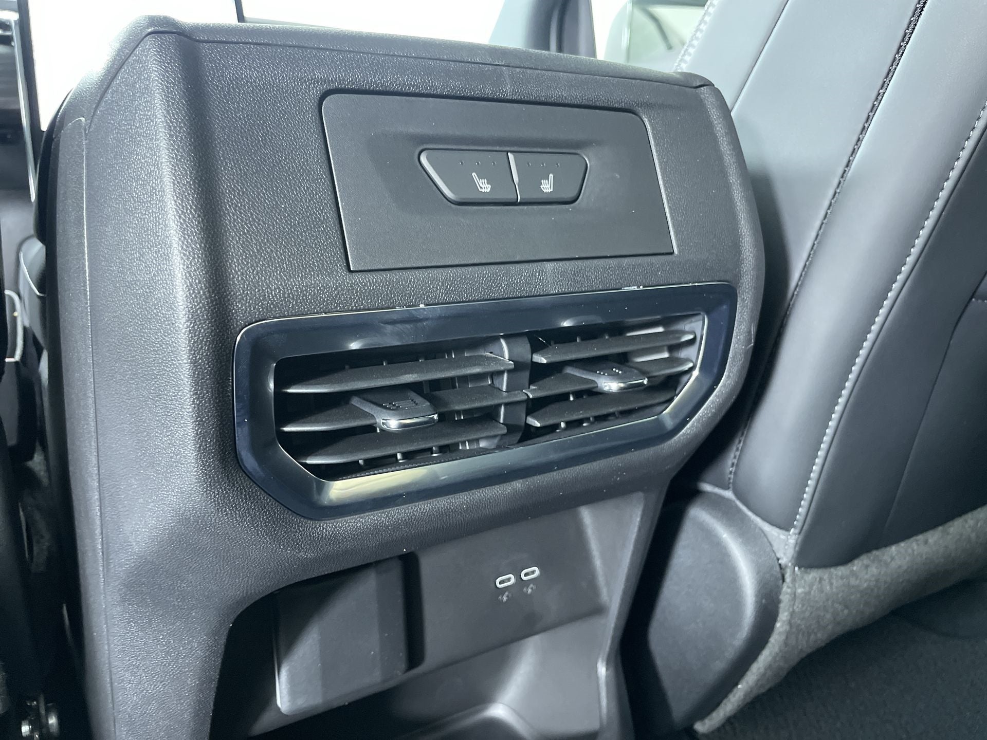 2024 GMC Sierra EV Denali Edition 1