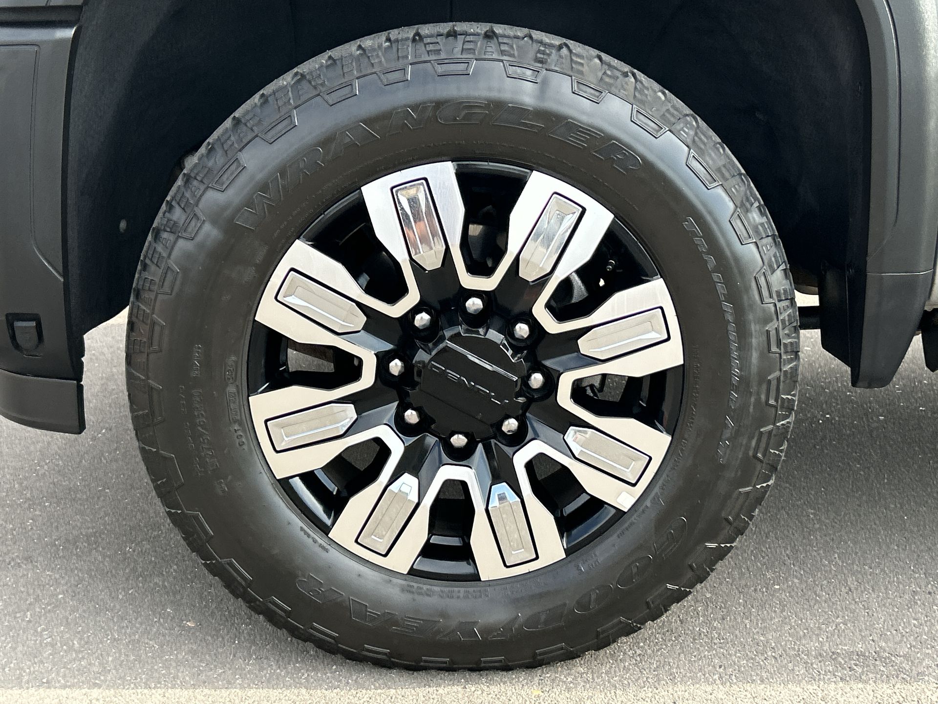 2024 GMC Sierra 2500 HD Denali