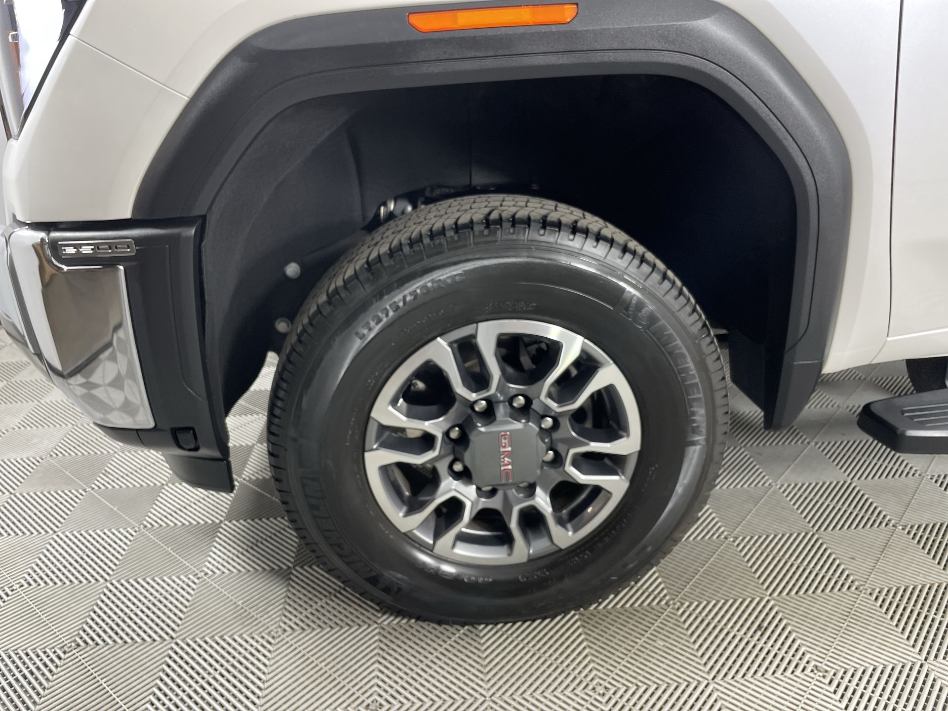 2025 GMC Sierra 2500 HD SLT