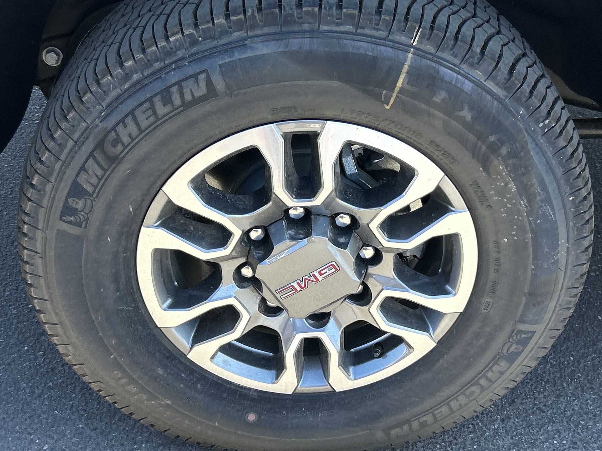 2025 GMC Sierra 2500 HD SLT