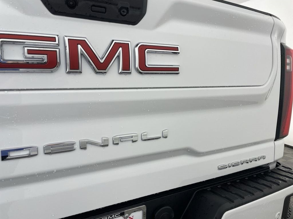 2025 GMC Sierra 2500 HD Denali