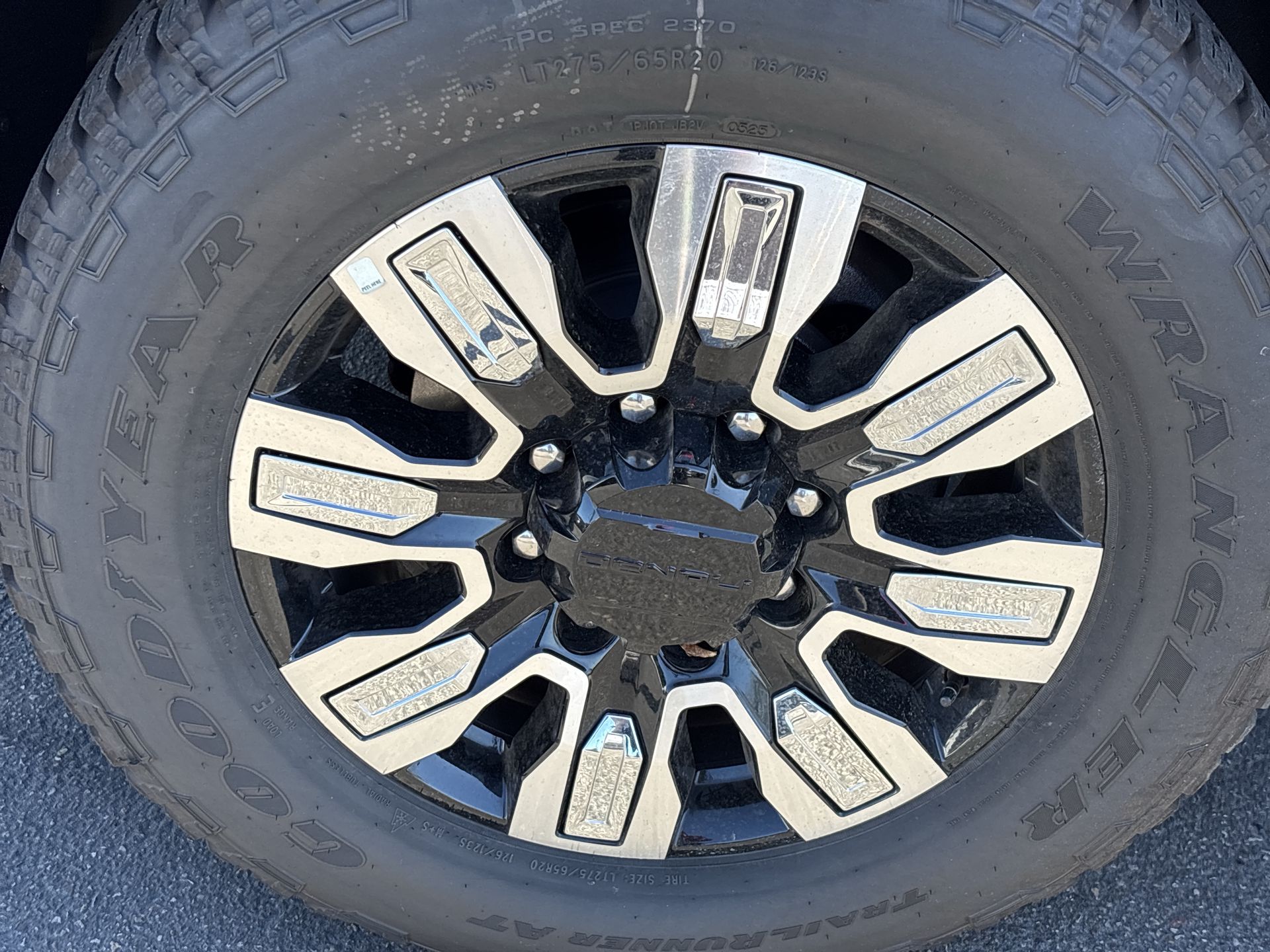 2025 GMC Sierra 2500 HD Denali